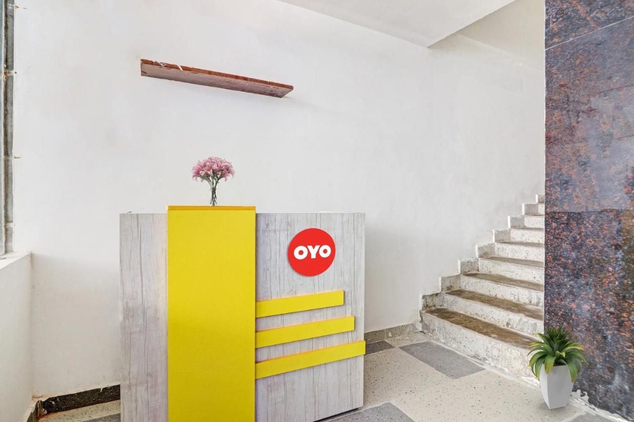 OYO 70047 Hotel Night Eye Haiderabad Buitenkant foto
