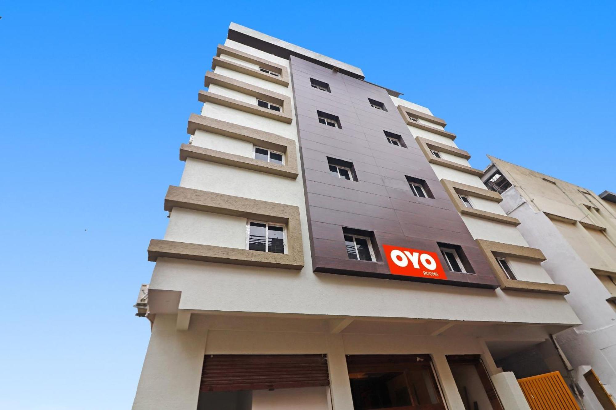 OYO 70047 Hotel Night Eye Haiderabad Buitenkant foto