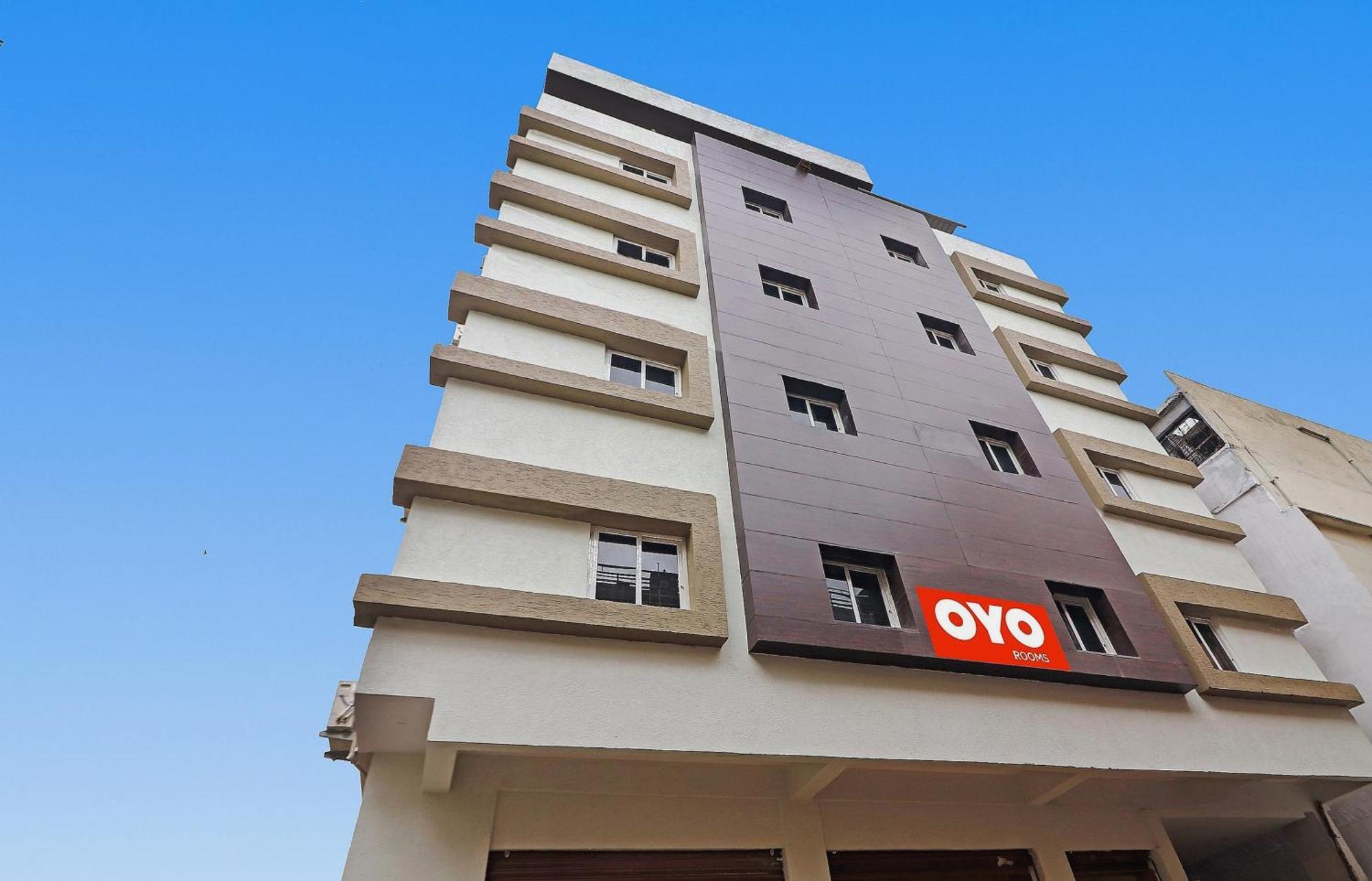 OYO 70047 Hotel Night Eye Haiderabad Buitenkant foto